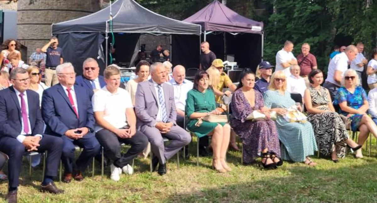 Imprezy plenerowe , Chlewiska Jubileusz żelaznego święta panią minister - zdjęcie, fotografia