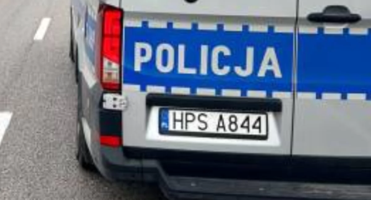Kronika policyjna , Szydłowiec Zderzenie ogrodzeniem - zdjęcie, fotografia