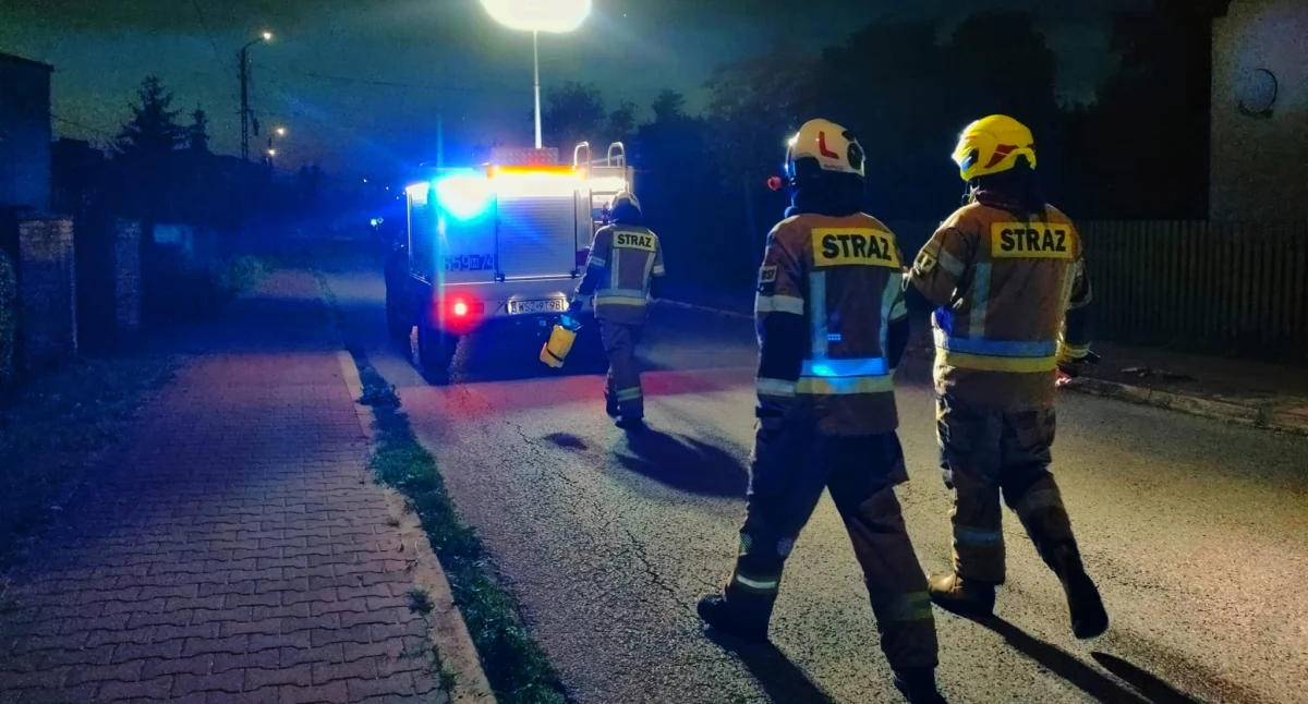 Straż Pożarna, Akcja Orońsko Neutralizacja wycieku oleju Brandta - zdjęcie, fotografia