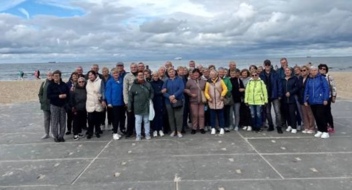 Seniorzy , Zdrowie Seniorów gminy Mirów Wyjazd Niechorza - zdjęcie, fotografia