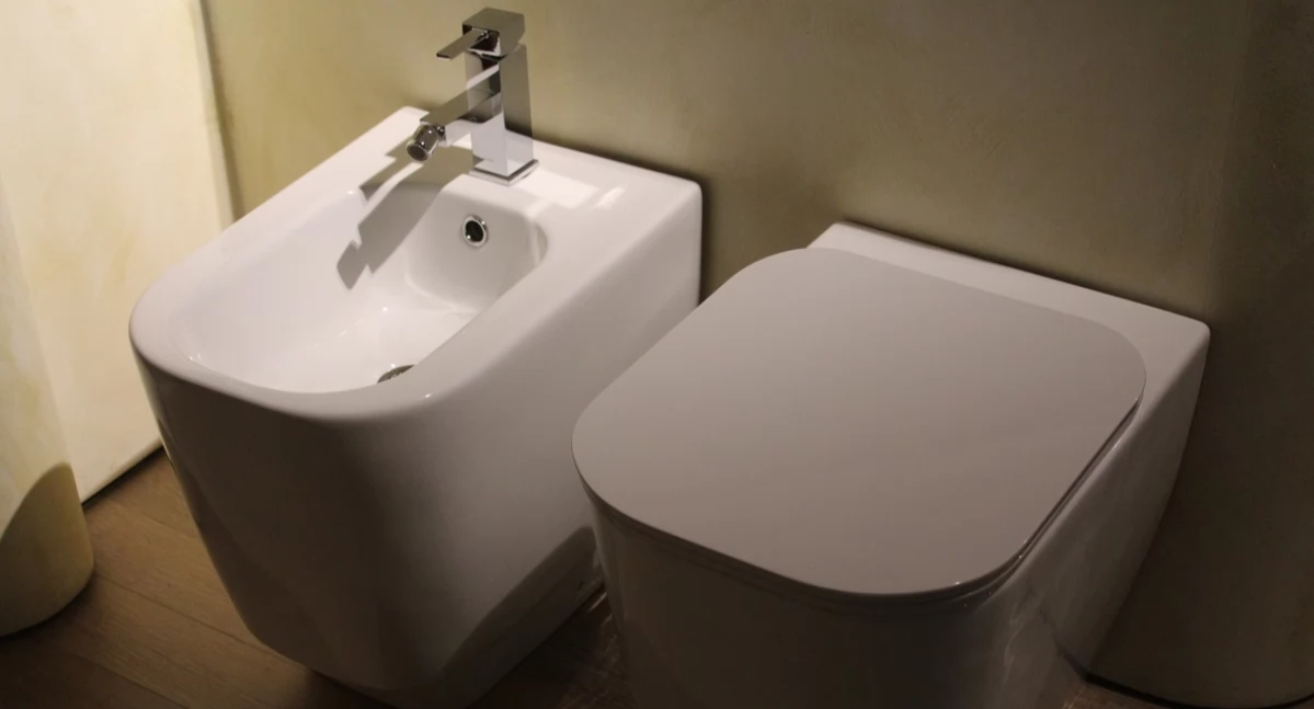 Materiały promocyjne, Bidet Komfort higiena nowoczesnej łazience - zdjęcie, fotografia