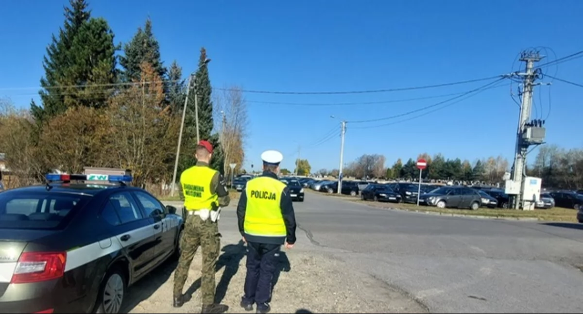 Kronika policyjna , Wypadek kolizje nietrzeźwi drogach czyli akcja Wszystkich Świętych powiecie szydłowieckim - zdjęcie, fotografia