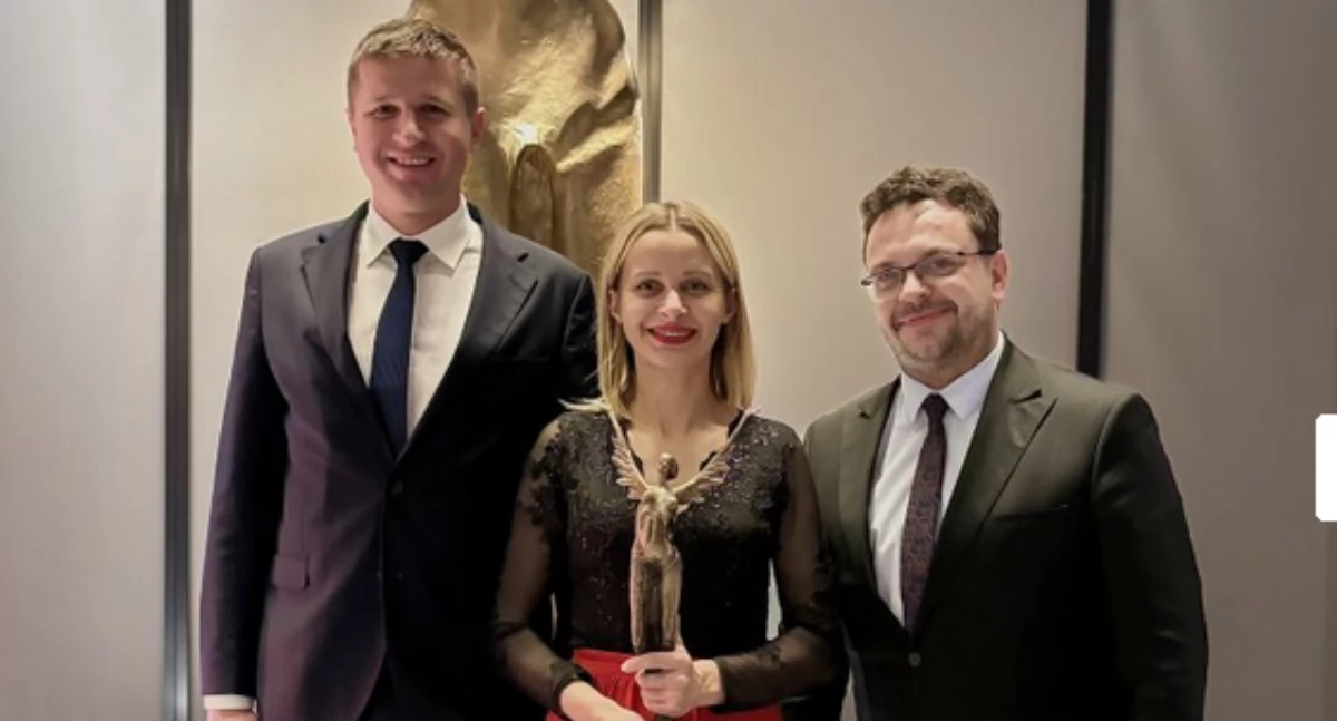 Wydarzenia , Wioletta Fijałkowska kierowniczka zespołu Guzowianki Nagrodą Marszałka Województwa Mazowieckiego - zdjęcie, fotografia