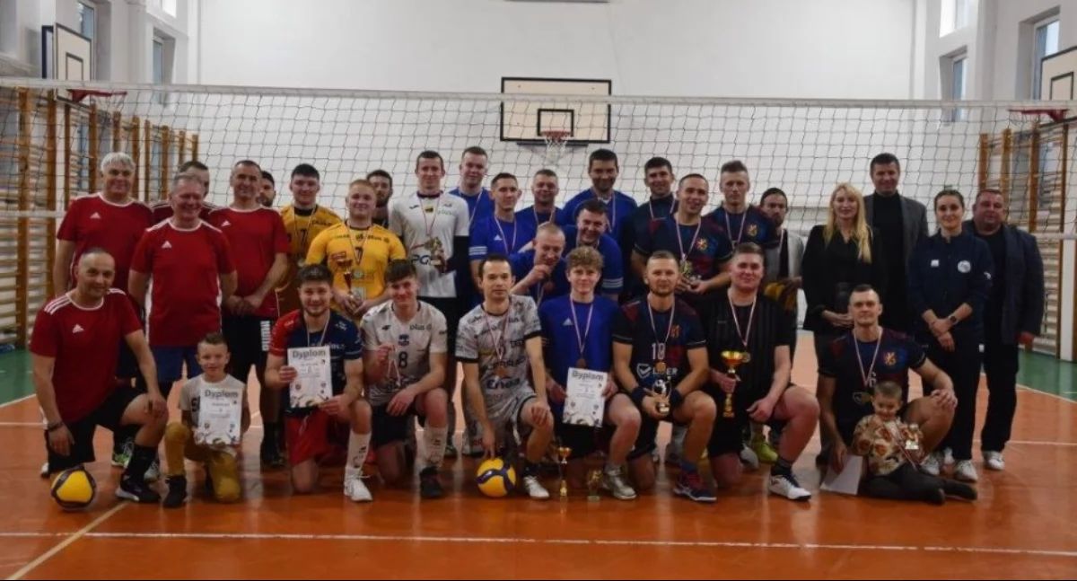 Siatkówka, Mikołajkowy Turniej Piłki Siatkowej Mężczyzn Orońsku - zdjęcie, fotografia