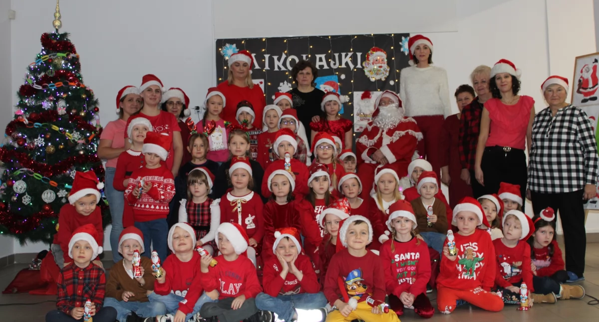 Spotkania , Radosne Mikołajki Gminnym Ośrodku Kultury Chlewiskach - zdjęcie, fotografia