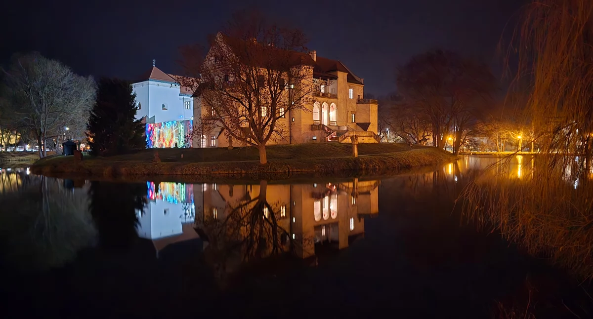 Muzea Wystawy , Mapping świetlno dźwiękowa opowieść historii szydłowieckiego zamku - zdjęcie, fotografia