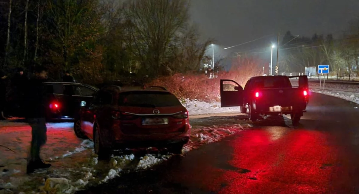 Kronika policyjna , Policjanci Szydłowca Radomia zlikwidowali dziuplę samochodową - zdjęcie, fotografia