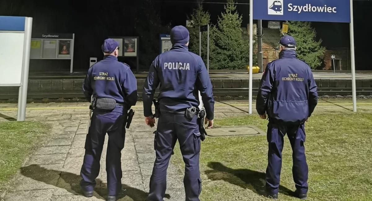 Kronika policyjna , Szydłowiecka policja dbają bezpieczeństwo kolei - zdjęcie, fotografia