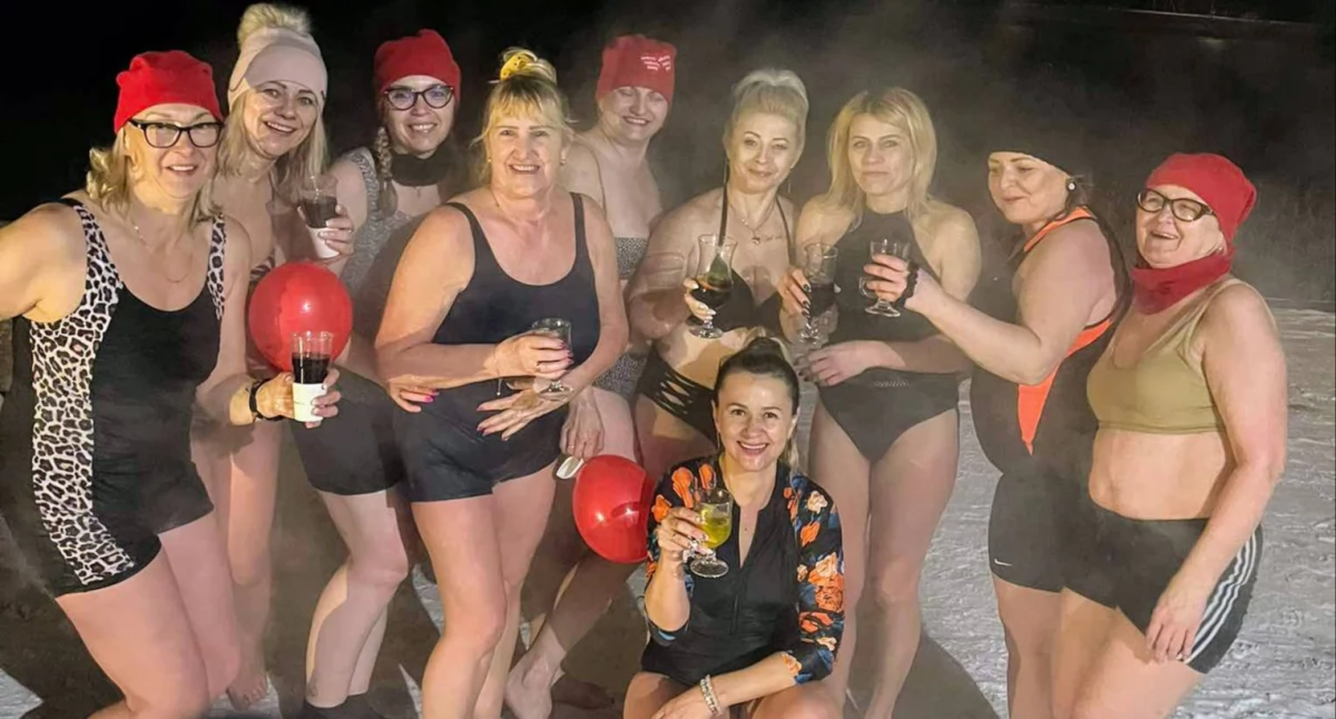 Wydarzenia , Mrozoodporni Jastrzębia walentynkowych nastrojach! - zdjęcie, fotografia