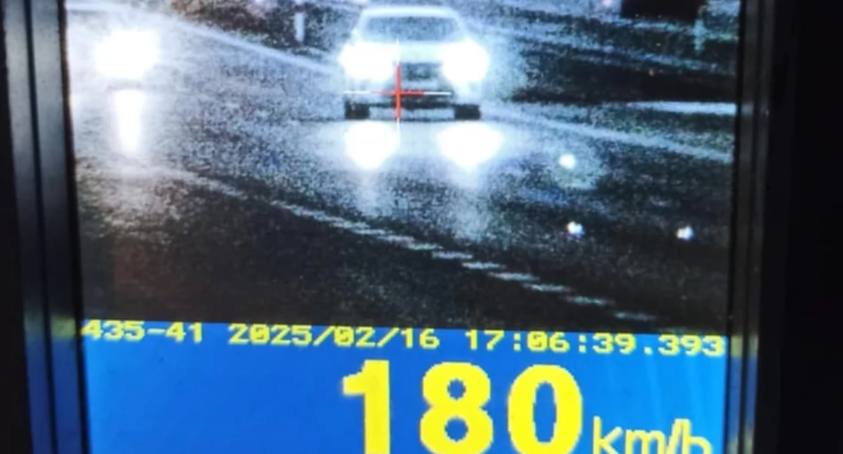Kronika policyjna , Kierowca lexusa pędził Baraku - zdjęcie, fotografia