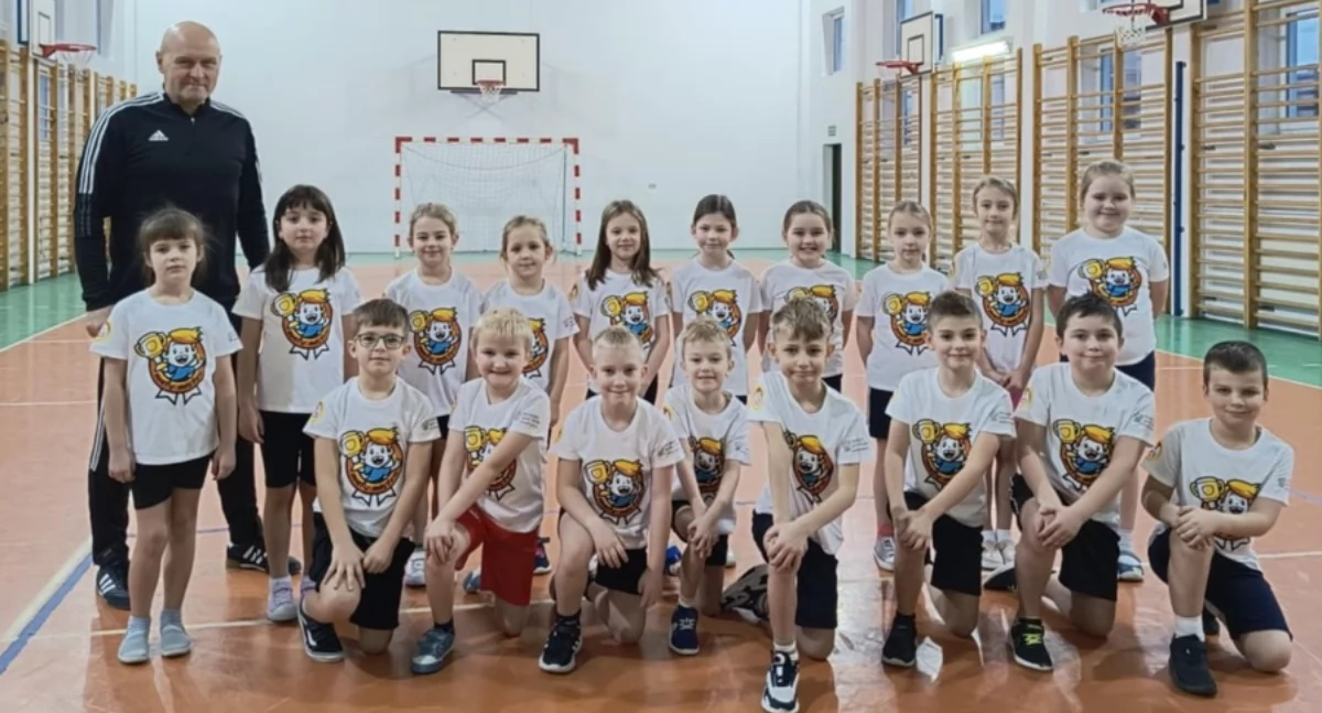 sport szkolny, Uczniowie szkoły Orońsku programie Mały Mistrz - zdjęcie, fotografia