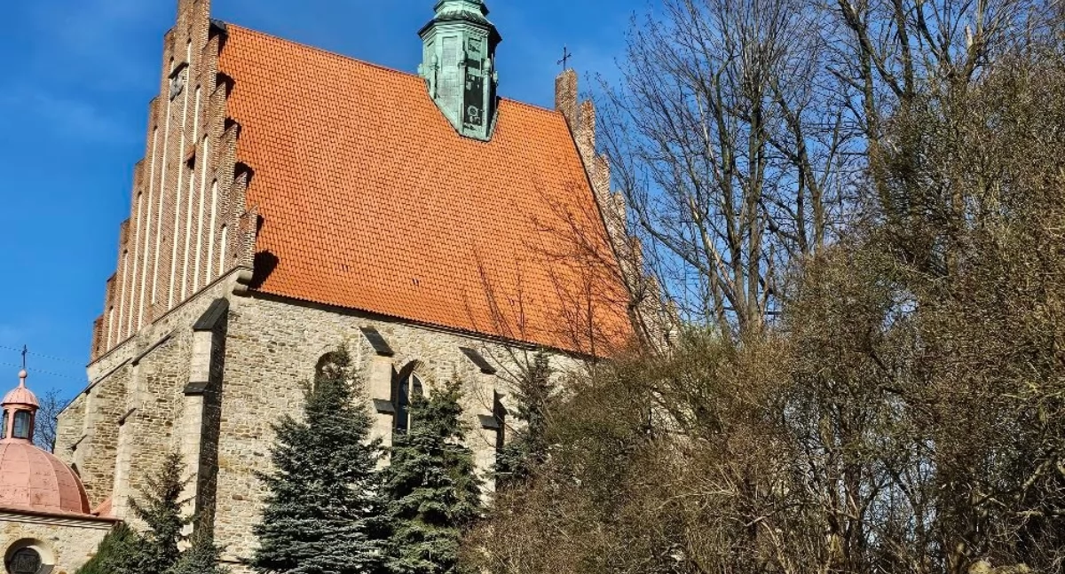 Kościół , kancelaria szydłowieckiej parafii - zdjęcie, fotografia