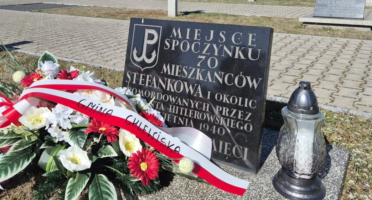 Historia, Pamięć która gaśnie Gmina Chlewiska uczciła ofiary zbrodni Firleju - zdjęcie, fotografia