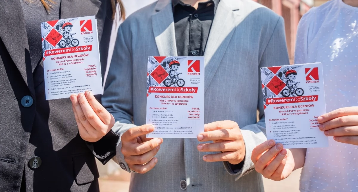 Materiały promocyjne, Konrem napędza ekologiczną zmianę regionie szydłowieckim stojaki rowerowe stoją! - zdjęcie, fotografia