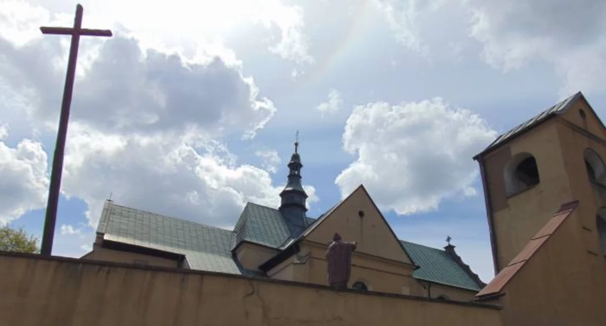 Kościół , Zabytkowe schody Chlewiskach nowym dofinansowaniem ważna inwestycja dzięki programowi Mazowsze zabytków - zdjęcie, fotografia