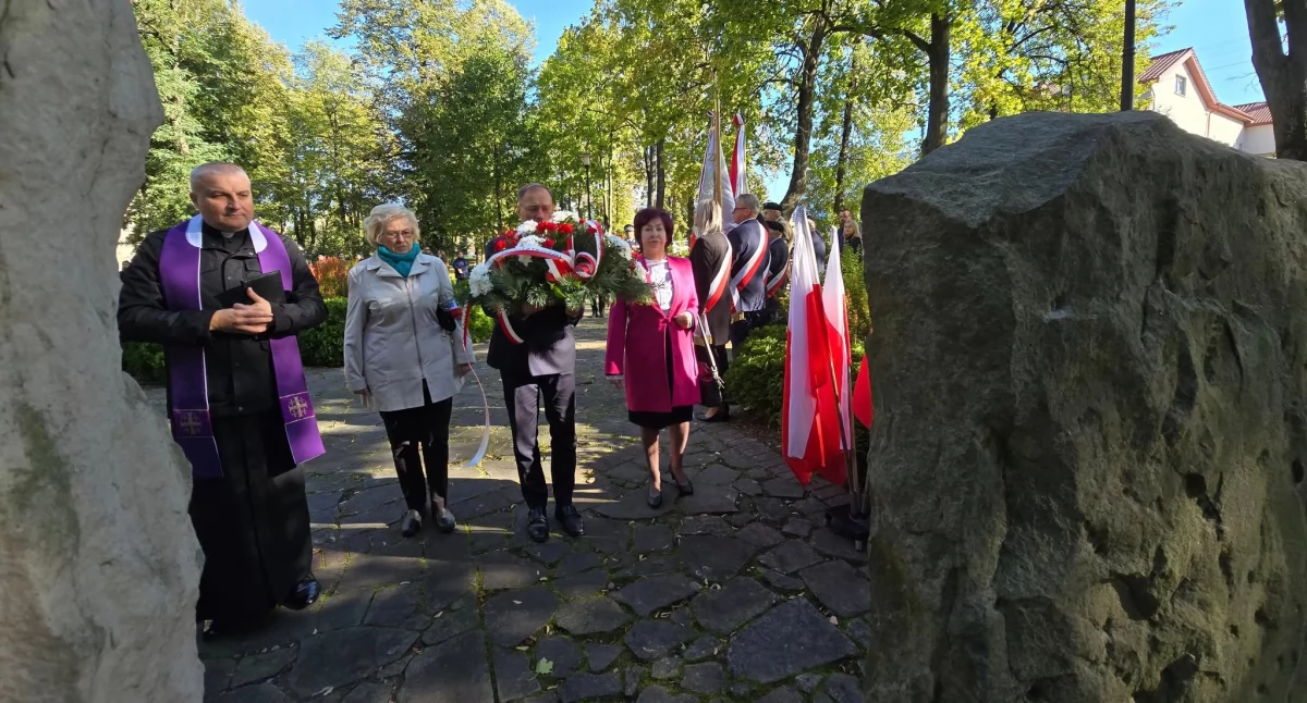 Uroczystości , Szydłowiec uczcił pamięć Polskiego Państwa Podziemnego - zdjęcie, fotografia