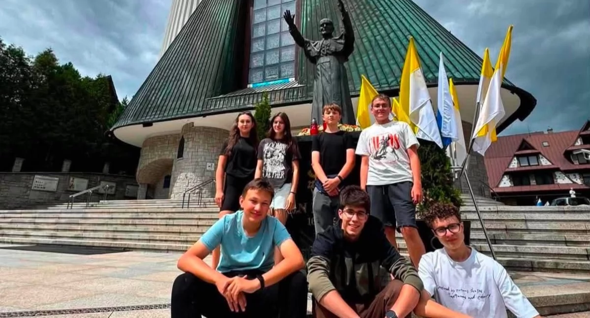 Rekreacja i turystyka, Szczyt formy świetnej zabawy! Młodzież Szydłowca podbiła Zakopane Fundacją Strefa - zdjęcie, fotografia