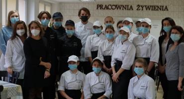 Karol Okrasa w szydłowieckiej szkole