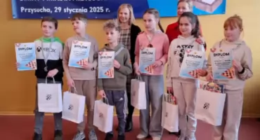 Sukcesy uczniów z PSP nr 2 w Szydłowcu w I Międzyszkolnym Turnieju Warcabowym