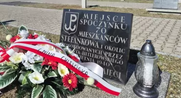 Pamięć, która nie gaśnie. Gmina Chlewiska uczciła ofiary zbrodni na Firleju