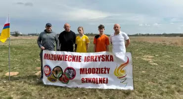 Adriana i Kacper z awansem do Mazowieckich Igrzysk! Sukcesy biegaczy z PSP nr 1 w Szydłowcu