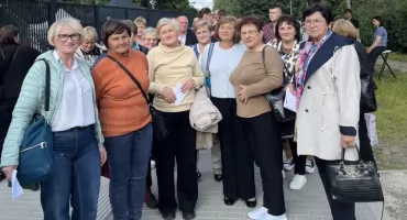Seniorzy z Mirowa bawili się na Polskiej Nocy Kabaretowej w Warszawie!
