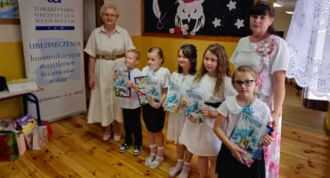 Pierwszoklasiści z Ciepłej stworzyli laurki na 80-lecie LO im. H. Sienkiewicza!