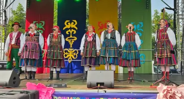 Chlewiska i Pawłów na scenie powiatowego przeglądu – muzyka, śpiew i tradycje kulinarne