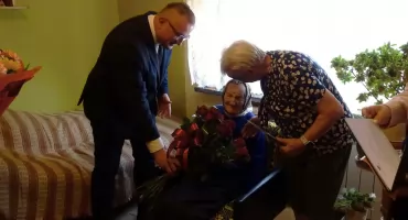 100 lat Pani Stefanii Sieczki – wyjątkowe urodziny w Załawie