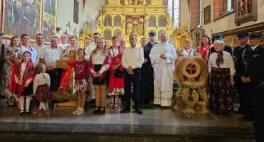 Wdzięczność za plony – Msza Święta dziękczynna w parafii w Szydłowcu