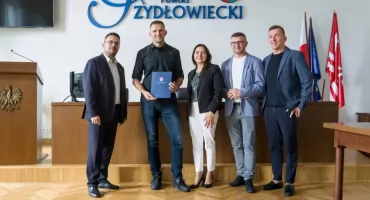 Michał Sieczka nagrodzony za wybitne osiągnięcia sportowe – powód do dumy dla powiatu szydłowieckiego