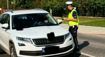 Szydłowieccy policjanci sprawdzili setki kierowców. Ani jednego pijanego za kółkiem