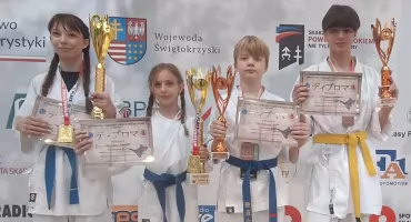 Cztery medale dla AKS Szydłowiec na Mesko Cup 2025!