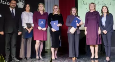 Powiat Szydłowiecki świętował Dzień Edukacji Narodowej – nagrody dla nauczycieli i dyrektorów