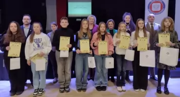 Dary Lasu – Leśna Apteka: młodzi artyści z powiatu szydłowieckiego nagrodzeni!