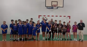 Ręczna na Orliku w Orońsku – młodzi szczypiorniści z regionu walczyli o awans do finału wojewódzkiego