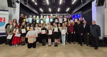 II Powiatowy Przegląd Poezji Śpiewanej zachwycił publiczność w Zespole Szkół im. KOP w Szydłowcu