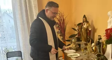 Poświęcenie wyremontowanego domu Państwa Malików po ubiegłorocznym pożarze