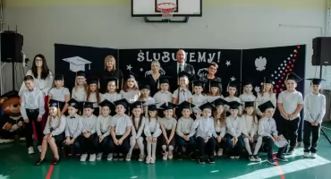 Pierwszoklasiści SP w Chlewiskach oficjalnie w społeczności szkolnej