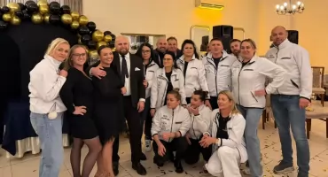 Ekipa Lodowcowa świętuje wesele Kariny i Kamila