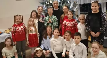 Opłatek młodzieżowych grup parafialnych w Szydłowcu