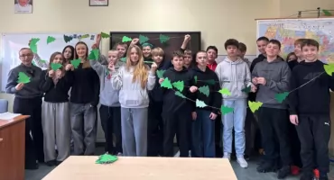 Pomysłowość, radość i współpraca. Świąteczna inicjatywa w PSP nr 2 w Szydłowcu