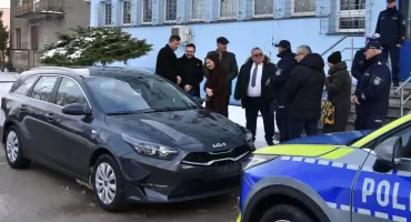 Nowe radiowozy dla szydłowieckiej policji