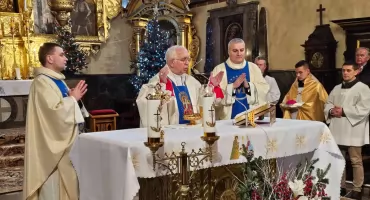 Ks. abp Wacław Depo powitał Nowy Rok w rodzinnej parafii św. Zygmunta w Szydłowcu