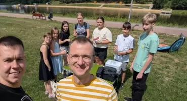 Mali piloci nabierają wysokości. Dronowa akademia nad zalewem w Jastrzębiu trwa
